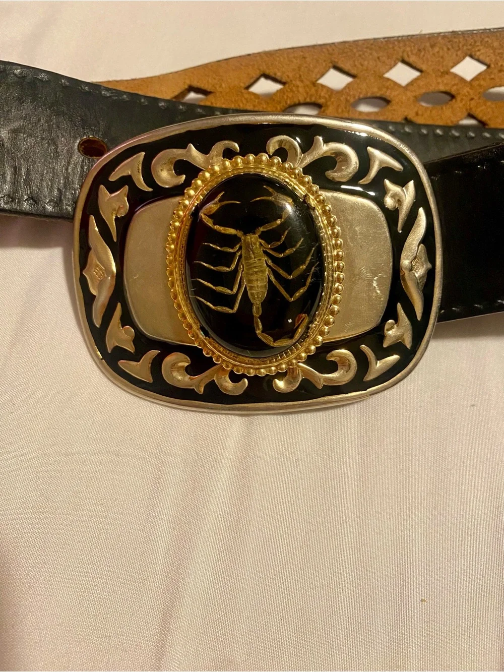 Scorpion belt buckle